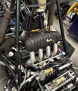Ribbed nylon intake plenum